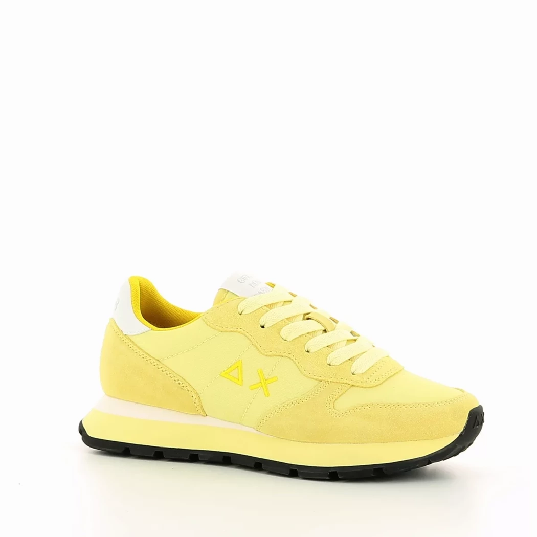 Image (1) de la chaussures Sun68 - Baskets Jaune en Cuir nubuck