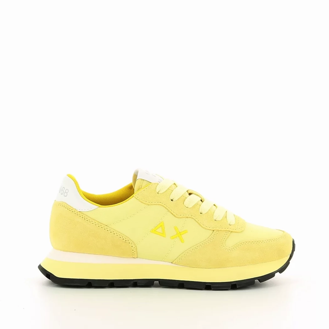 Image (2) de la chaussures Sun68 - Baskets Jaune en Cuir nubuck