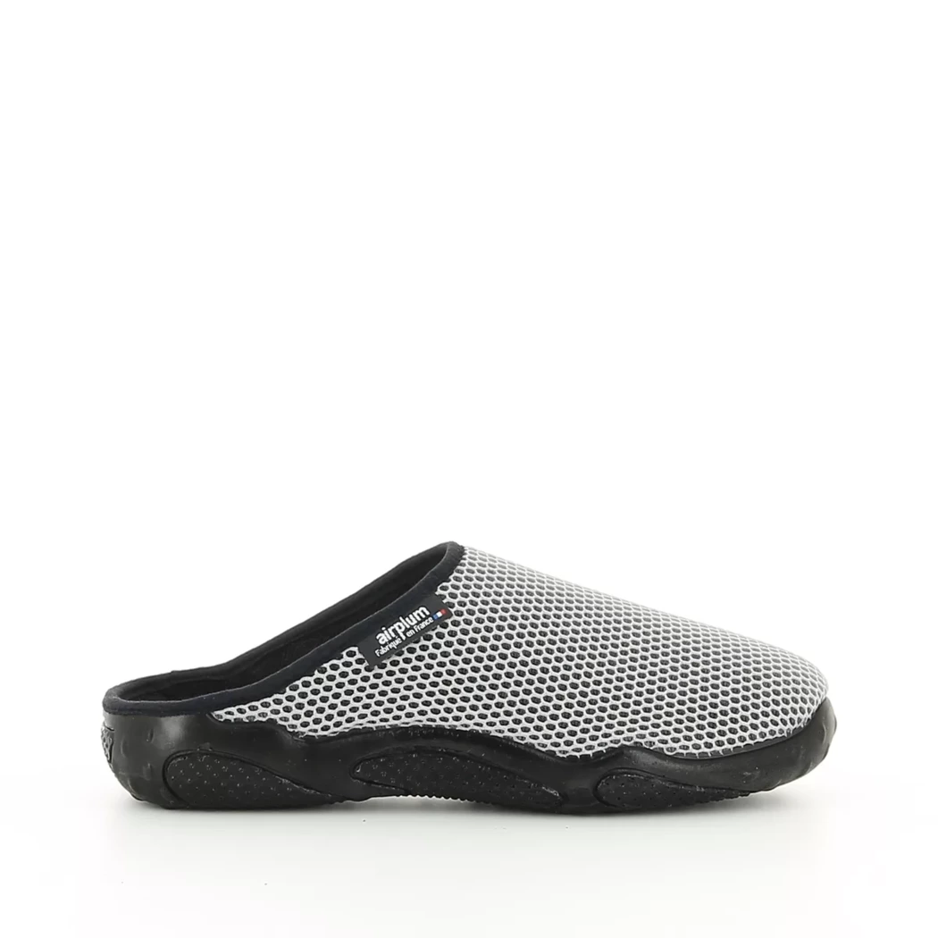Image (2) de la chaussures Airplum - Pantoufles et Chaussons Gris en Textile