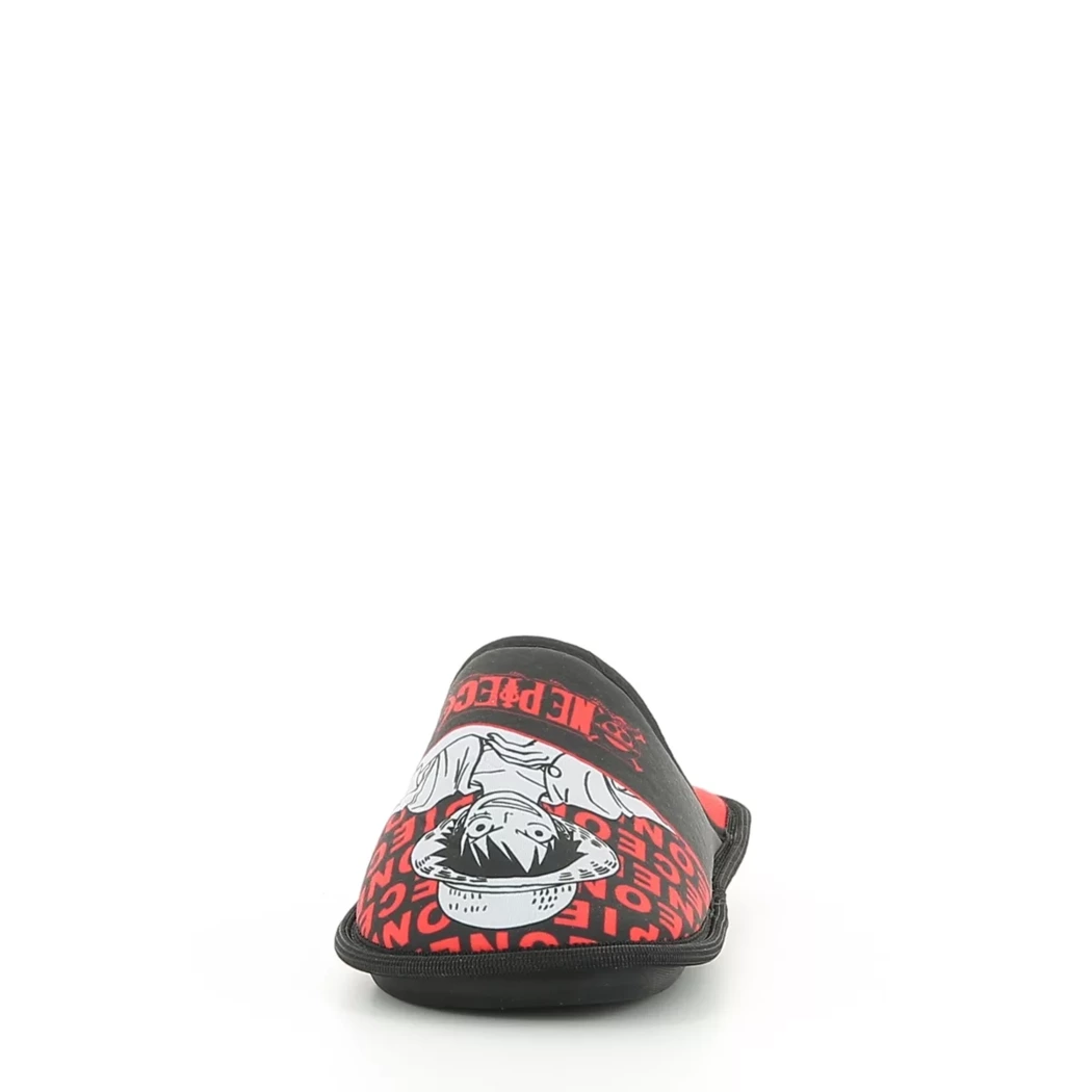 Image (5) de la chaussures One Piece - Pantoufles et Chaussons Noir en Textile