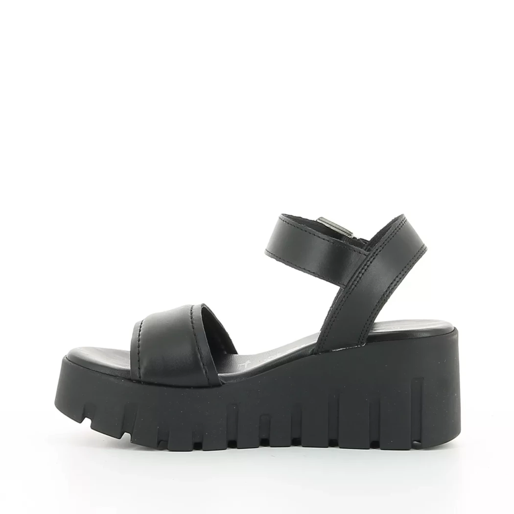 Image (4) de la chaussures Tamaris - Sandales et Nu-Pieds Noir en Cuir