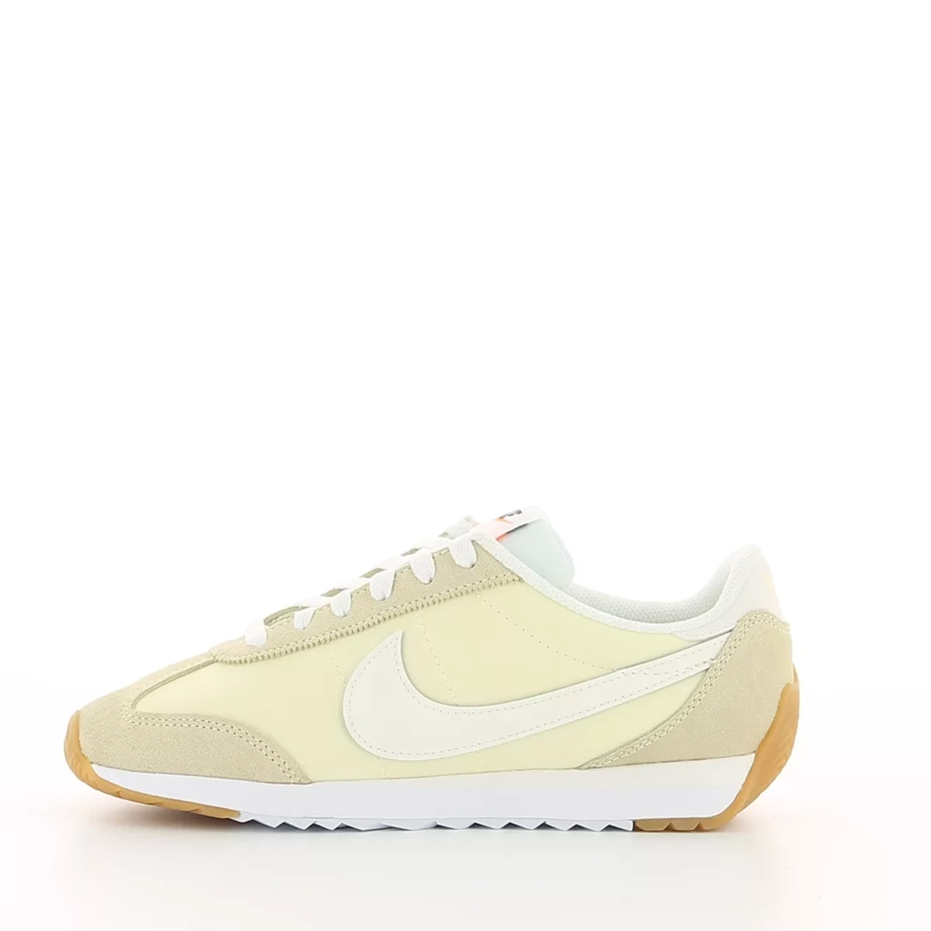 Image (4) de la chaussures Nike - Baskets Beige en Multi-Matières