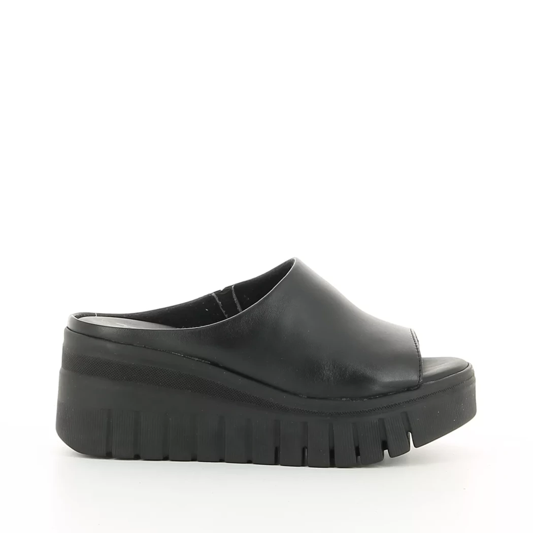 Image (2) de la chaussures Tamaris - Mules et Sabots Noir en Cuir