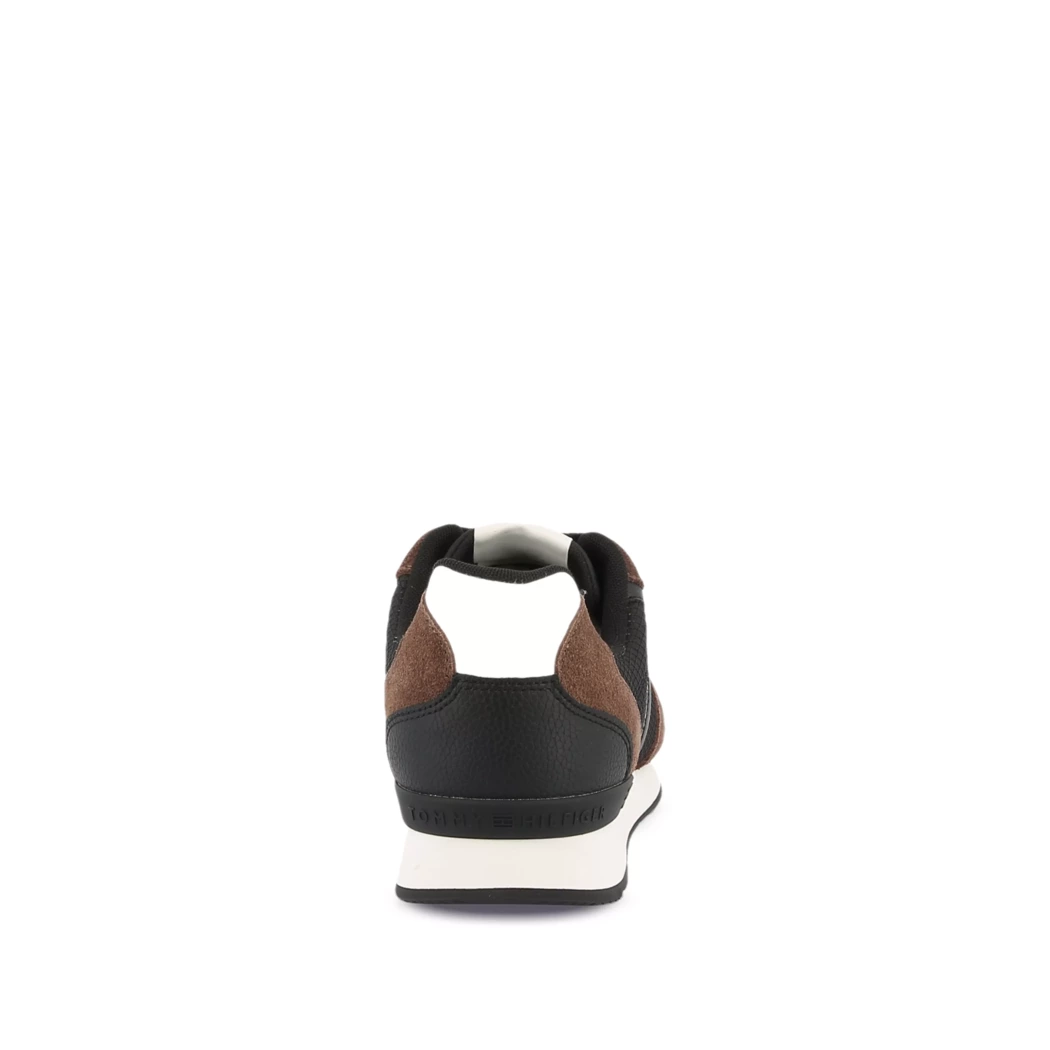 Image (3) de la chaussures Tommy Hilfiger - Baskets Marron en Multi-Matières