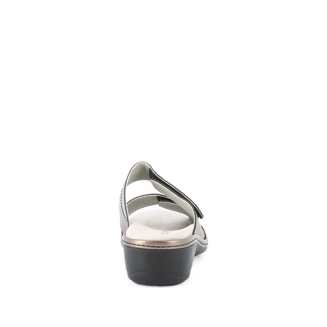 Image (3) de la chaussures Sens - Mules et Sabots Taupe en Cuir vernis