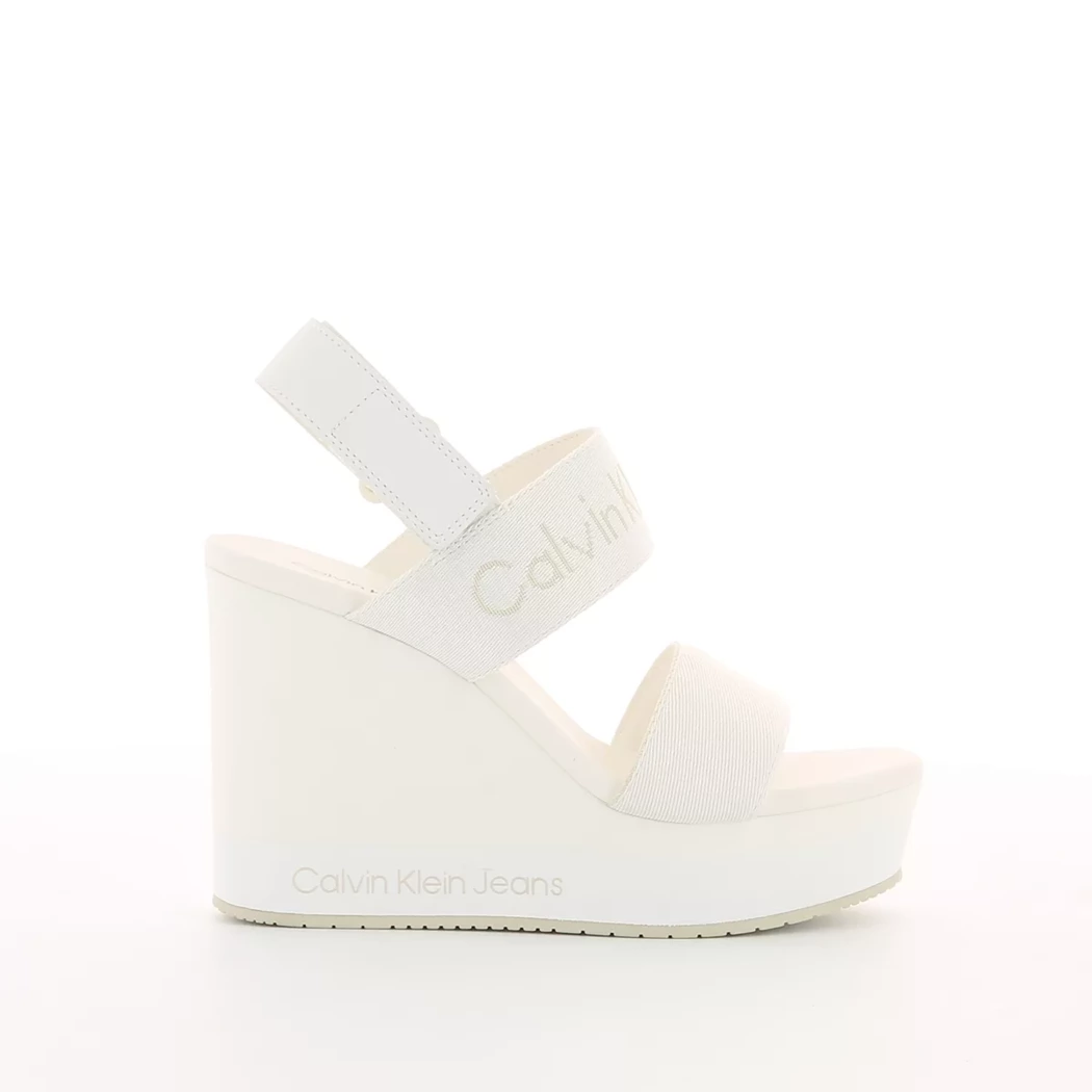 Image (2) de la chaussures Calvin Klein - Sandales et Nu-Pieds Blanc en Textile