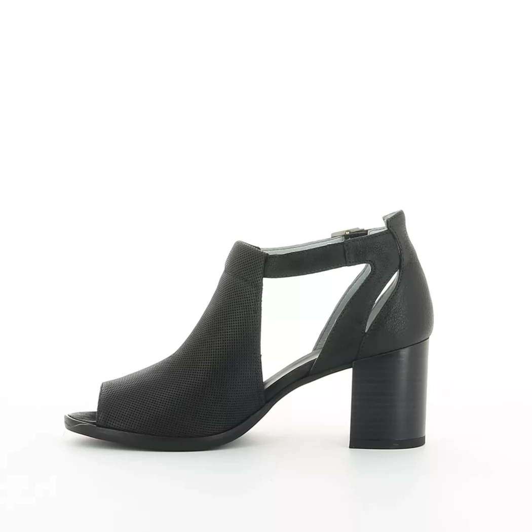 Image (4) de la chaussures Nero Giardini - Sandales et Nu-Pieds Noir en Cuir synthétique